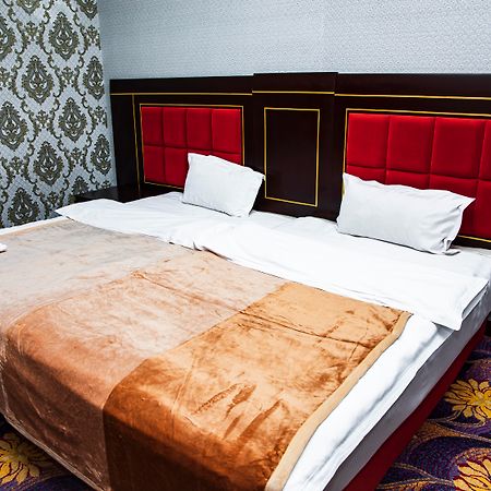 Safran Hotel Baky Esterno foto