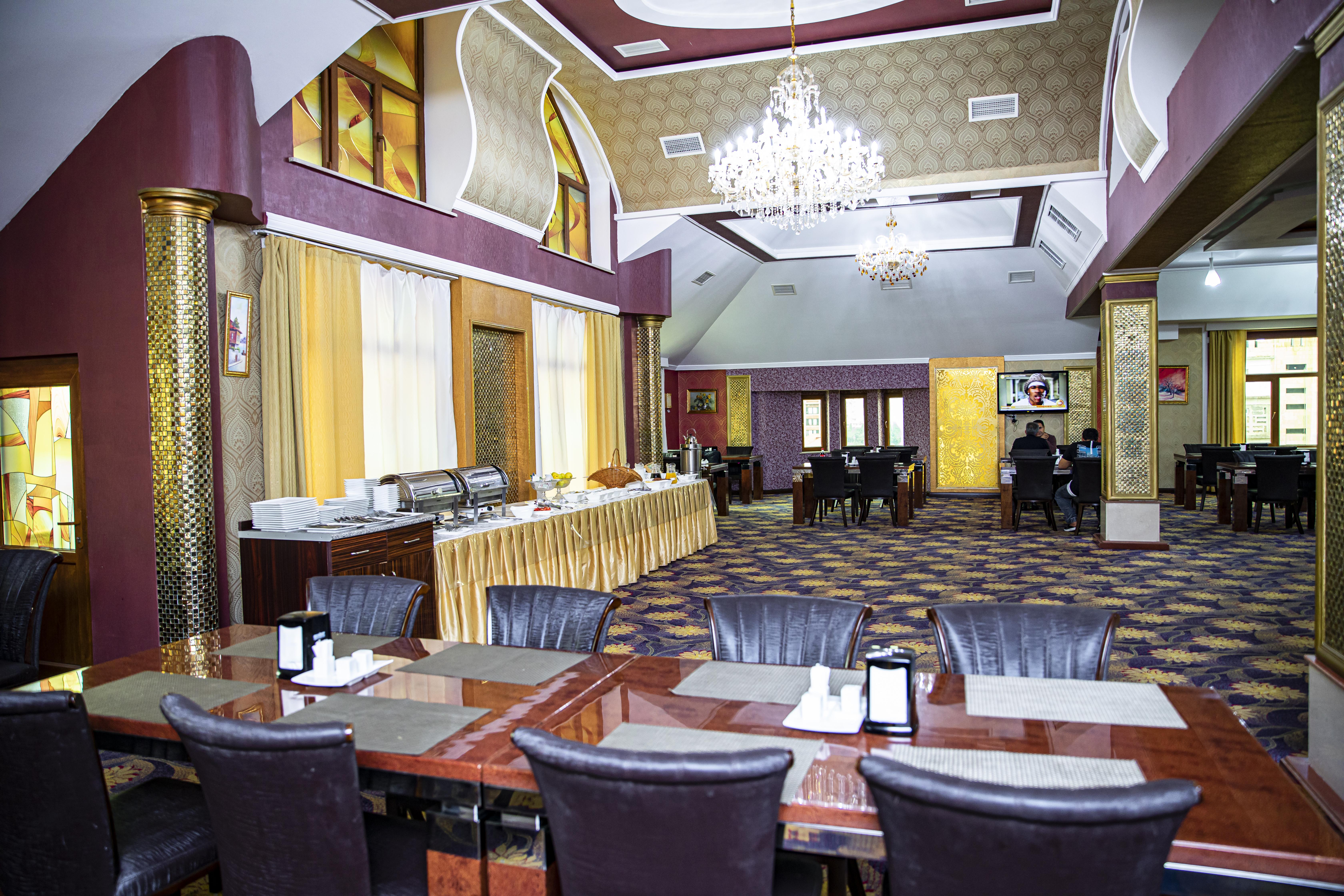 Safran Hotel Baky Esterno foto