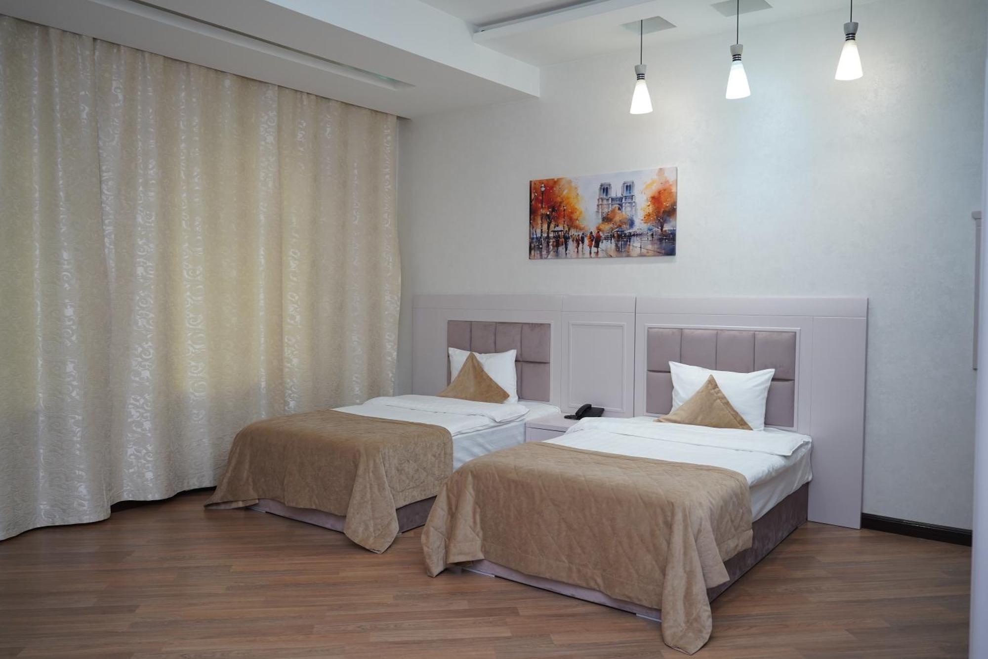 Safran Hotel Baky Esterno foto