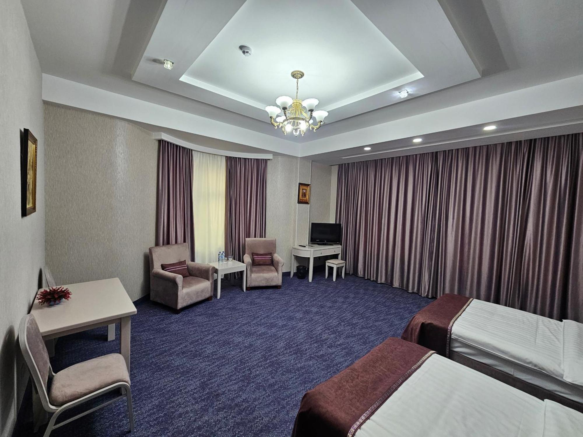 Safran Hotel Baky Esterno foto