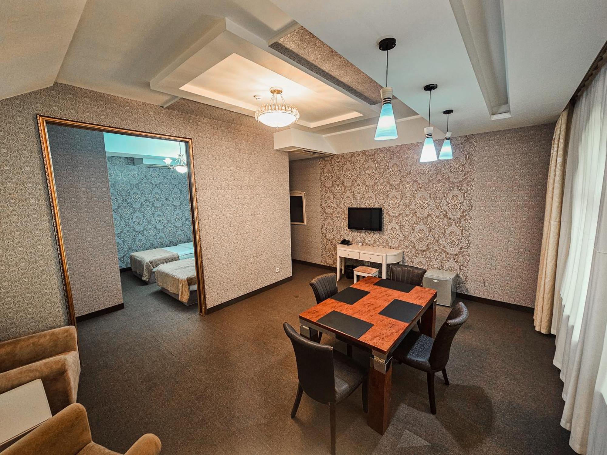 Safran Hotel Baky Esterno foto