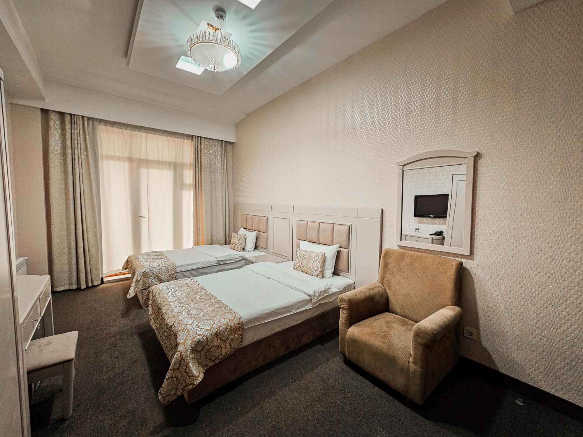 Safran Hotel Baky Esterno foto